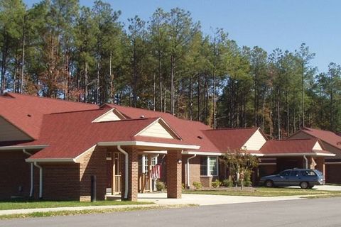 Carol Woods Retirement Community — photo 6
